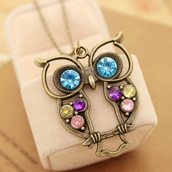 Hot Fashion Jewelry Vintage Colors Hollow Cute Owl Pendant Necklace Retro Hollow Carved Sweater Chain For Women Long Necklace
