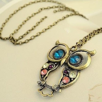 Hot Fashion Jewelry Vintage Colors Hollow Cute Owl Pendant Necklace Retro Hollow Carved Sweater Chain For Women Long Necklace
